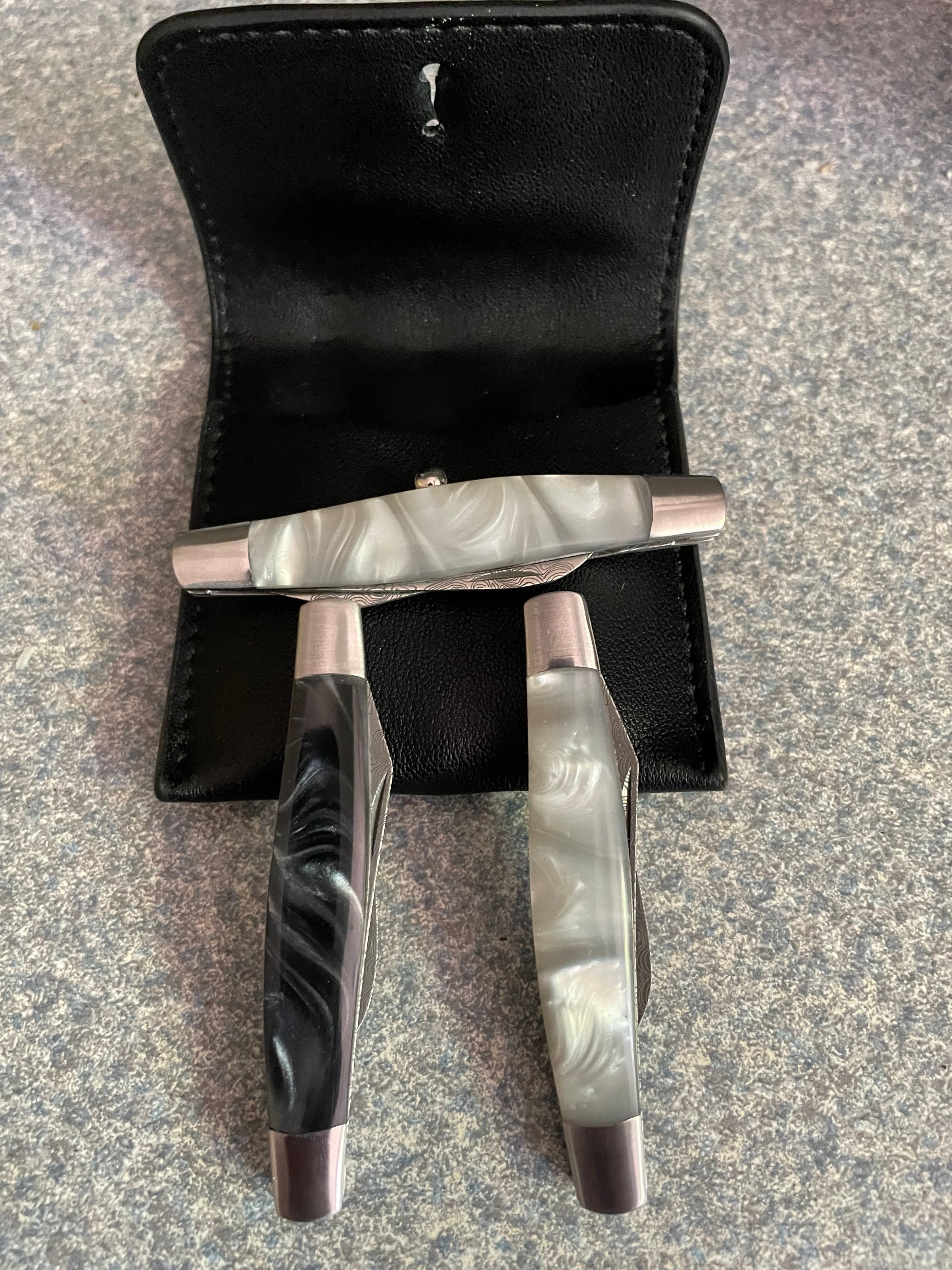 TCC Artistic Color Changing Knives | Mike Hummer Magic